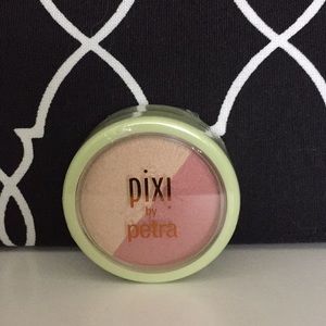 new PIXI blush/hi light in rose gold